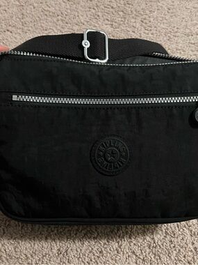 Kipling Black Nylon Crossbody Bag with Front Zip Pocket NWOT